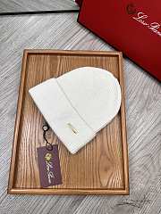 Colestore Loro Piana Beanie White  - 5