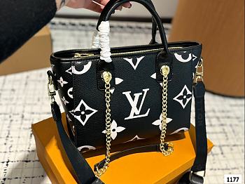 Colestore Louis Vuitton Onthego OM Monogram Empreinte Black 26 cm