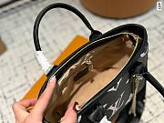 Colestore Louis Vuitton Onthego OM Monogram Empreinte Black 26 cm - 3