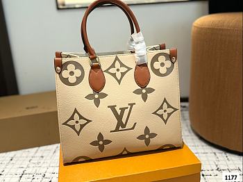 Colestore Louis Vuitton Onthego PM Monogram/Monogram Reverse Beige 35 cm