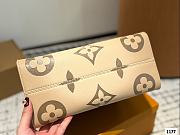 Colestore Louis Vuitton Onthego PM Monogram/Monogram Reverse Beige 35 cm - 3