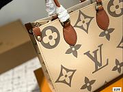 Colestore Louis Vuitton Onthego PM Monogram/Monogram Reverse Beige 35 cm - 4