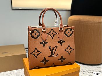 Colestore Louis Vuitton Onthego PM Monogram/Monogram Reverse Chocolate 35 cm
