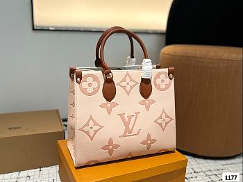 Colestore Louis Vuitton Onthego PM Monogram/Monogram Reverse Pink 35 cm
