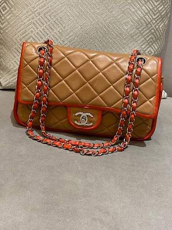 Colestore Chanel Vinateg Bicolor Medium Double Flap Bag 25 x 17 x 6 cm