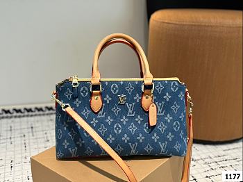 Colestore Louis Vuitton On The Go Denim 33 x 20 cm