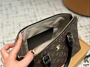 Colestore Louis Vuitton On The Go Monogram Brown With Black Handle 33 x 20 cm  - 2