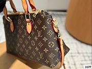 Colestore Louis Vuitton On The Go Monogram Brown 33 x 20 cm  - 5