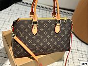 Colestore Louis Vuitton On The Go Monogram Brown 33 x 20 cm  - 4