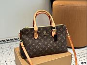 Colestore Louis Vuitton On The Go Monogram Brown 33 x 20 cm  - 1