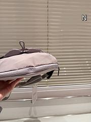 Colestore Lululemon Curved Crossbody Bag Grey 28 x 21 cm - 6
