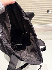 Colestore Lulumelon Dual Function Backpack to Tote Bag 18L Black 46 X 33 cm - 3