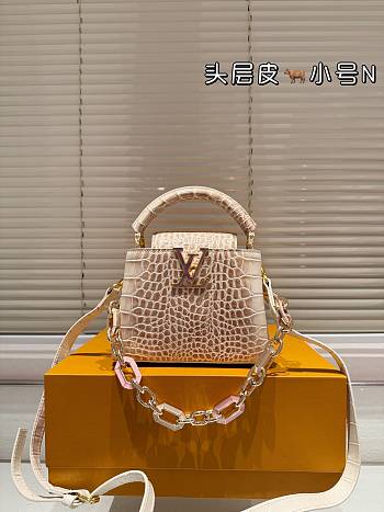 Colestore Louis Vuitton Capucines Crocodile White 27 x 18 cm