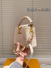Colestore Louis Vuitton Capucines Crocodile White 20 x 13 cm - 2