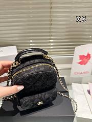 Colestore Chanel Pre-Owned 2021 mini CC backpack Black 13 x 18 cm - 2