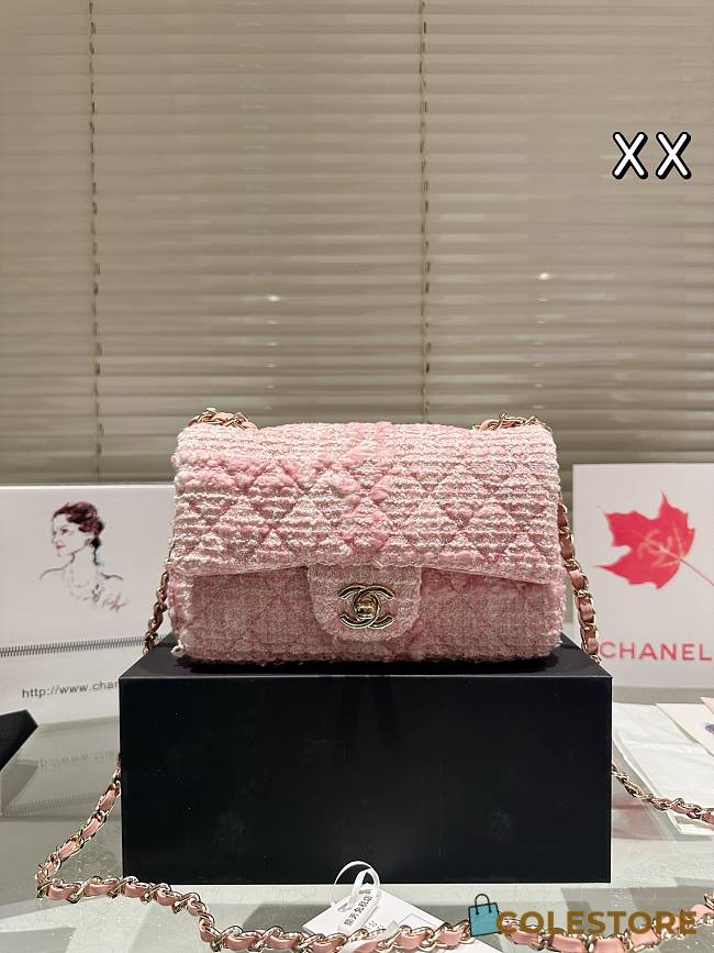 Colestore Chanel Flap Bag Tweed Baby Pink 20 cm - 1