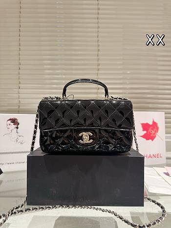 Colestore Chanel Flap Bag Shiny Leather Black 21 x 12 cm