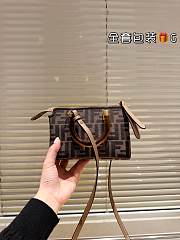 Colestore Fendi By The Way Mini Handbag 19 x 12 cm - 2