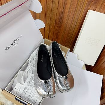 Colestore Maison Margiela Woman Tabi Flats Silver 
