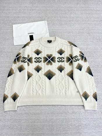 Colestore Chanel CC Logo Sweater White 