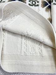 Colestore Chanel CC Logo Sweater White  - 5