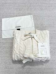 Colestore Chanel Crop Sweater With Bows White  - 2