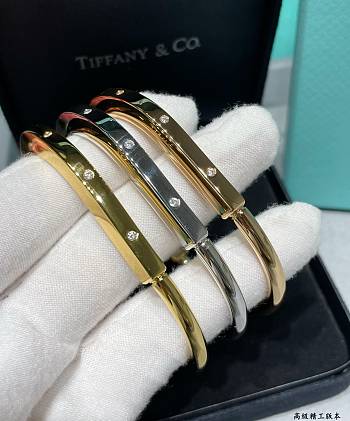 Colestore Tiffany Lock Bracelet Gold/ Silver 02