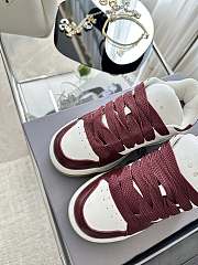 Colestore Hogan Logo Embroidered Low-top Chamallow Sneakers White Burgundy  - 4