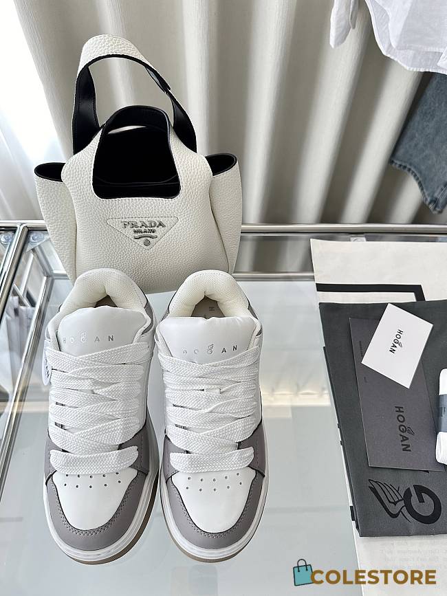 Colestore Hogan Logo Embroidered Low-top Chamallow Sneakers White Grey 02  - 1