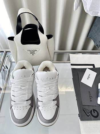 Colestore Hogan Logo Embroidered Low-top Chamallow Sneakers White Grey 02 
