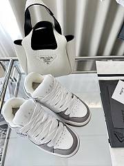 Colestore Hogan Logo Embroidered Low-top Chamallow Sneakers White Grey 02  - 2