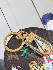 Colestore Louis Vuitton Illustré Vivienne Sail Bag Charm  - 4