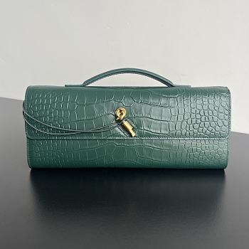 Colestore Bottega Veneta Women Long Clutch Crocodile Leather With Handle  Emerald Green 31x13x3 cm