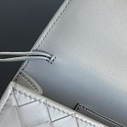 Colestore Bottega Veneta Women Long Clutch Andiamo With Handle Light Grey 31x13x3 cm - 3