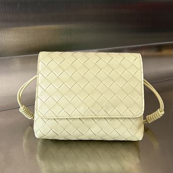 Colestore Bottega Veneta Crossbody Bag Baby Yellow 19x15x6 cm