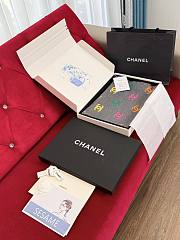 Colestore Chanel CC Logo Rainbow 70 x 180 cm - 1