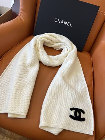 Colestore Chanel Scarft C Logo White 