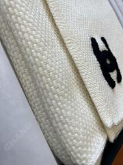 Colestore Chanel Scarft C Logo White  - 2