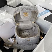 Colestore Chanel Vanity Case Grey Fur 27*17*17*cm - 6