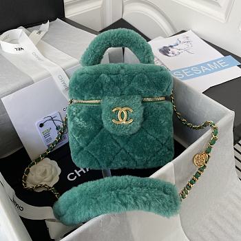 Colestore Chanel Vanity Case Green Fur 27*17*17*cm