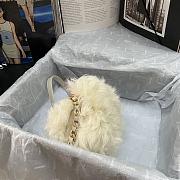 Colestore Chanel Should Bag Fur White 15*11*4.5cm - 4