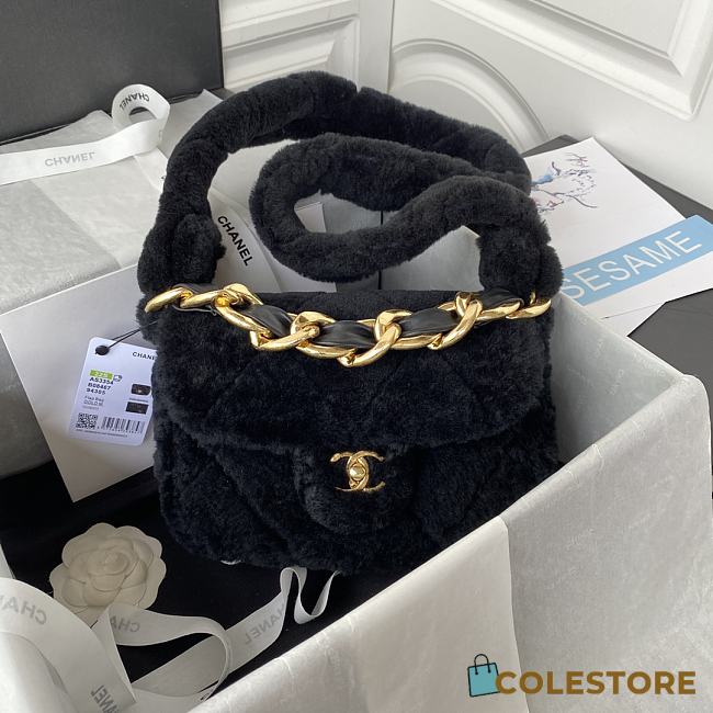 Colestore Chanel Flap Bag Fur Black 24x18x7cm - 1