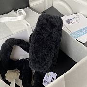 Colestore Chanel Flap Bag Fur Black 24x18x7cm - 2