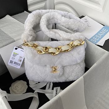 Colestore Chanel Flap Bag Fur White 23*16*12*cm