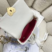 Colestore Chanel Heart White 18X13.5X5.5cm - 2