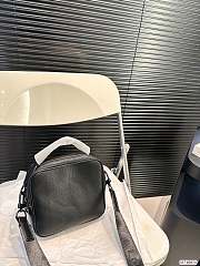 Colestore Louis Vuitton Shoulder Bag Black 19 x 17 cm - 4