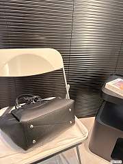 Colestore Louis Vuitton Lock It Tote Black 24 x 28 cm - 4