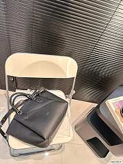 Colestore Louis Vuitton Lock It Tote Black 24 x 28 cm - 2