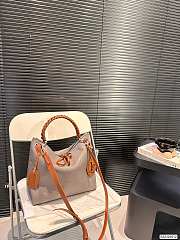 Colestore Louis Vuitton Tote Grey 31 x 28 cm - 1