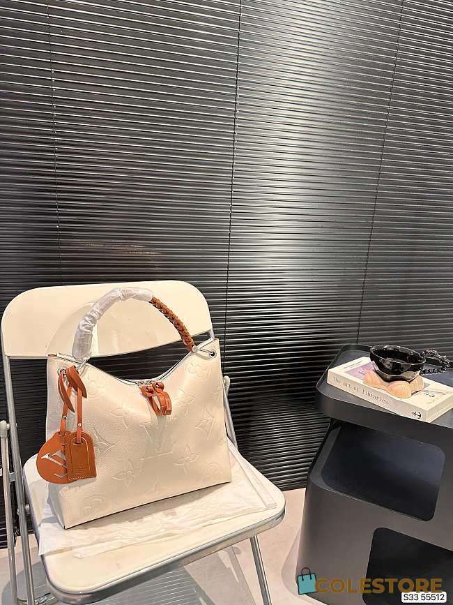 Colestore Louis Vuitton Tote White 31 x 28 cm - 1